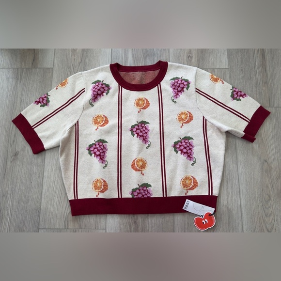 Cream and Red Patterned Sweater. 🍎🍇🍊 - Picture 1 of 14